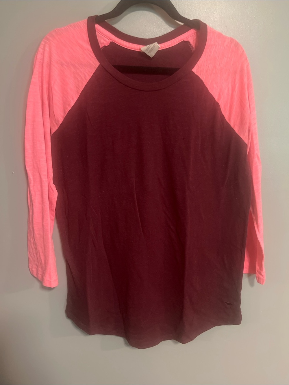 PINK Victoria's Secret Burgundy Body Raglan Tee with Pink Sleeves